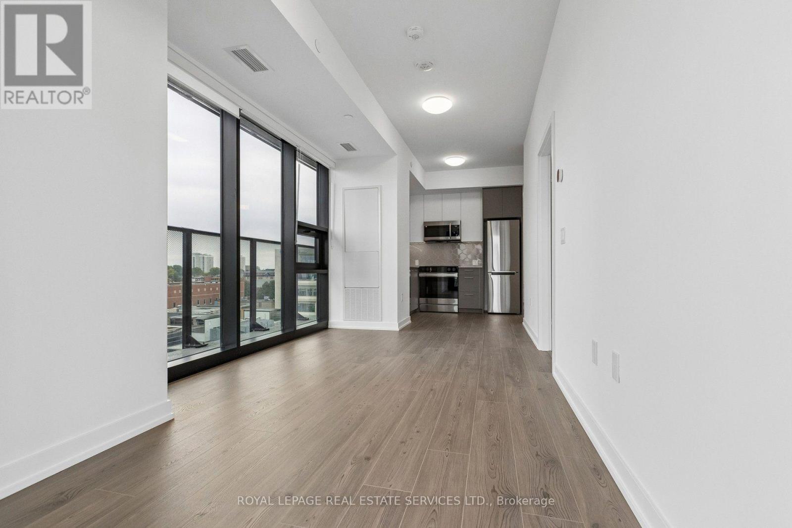 30 Francis Street South — photo 13