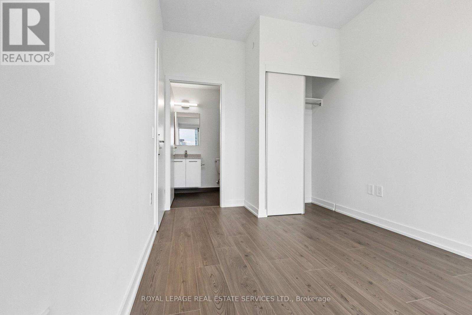 30 Francis Street South — photo 23