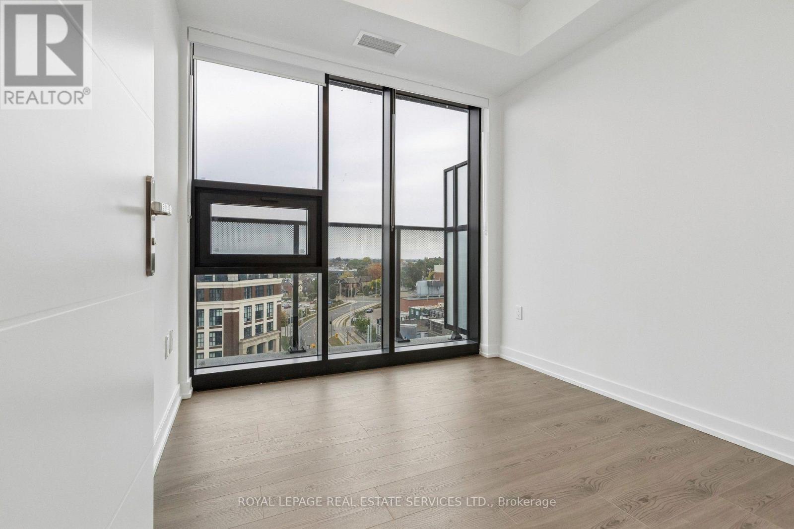 30 Francis Street South — photo 26