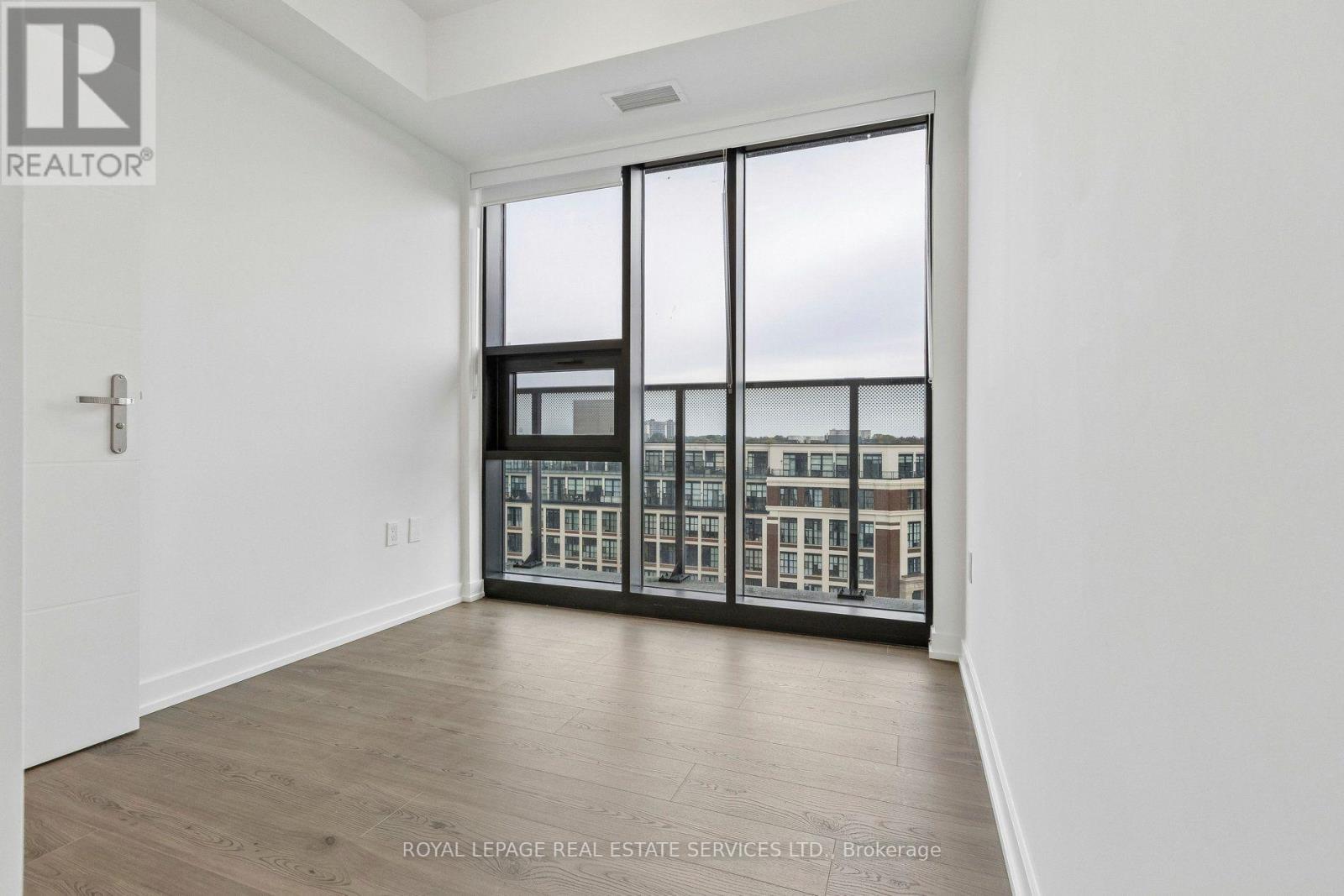 30 Francis Street South — photo 28