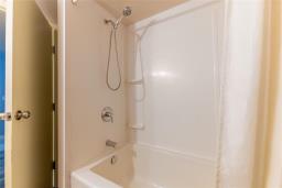 585 Deniset Street, Winnipeg, MB R2J0P2 Photo 32