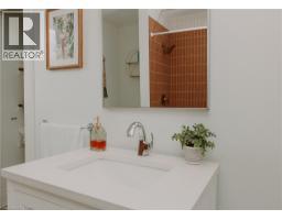 393 Ontario Street Unit# Upper, Stratford, ON N5A3H7 Photo 14