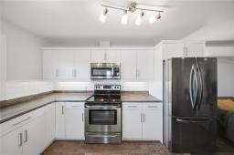 C14 1106 Dawson Road, Lorette, MB R5K0A3 Photo 7