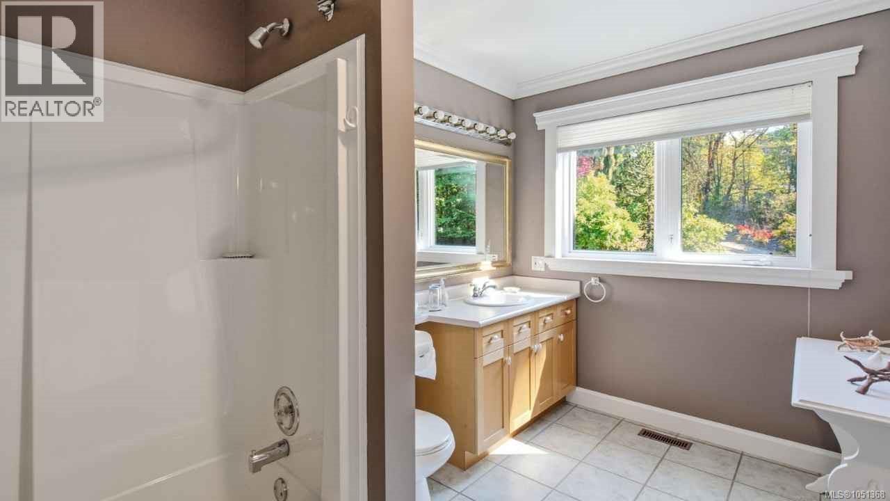 302 Roland Rd - 26