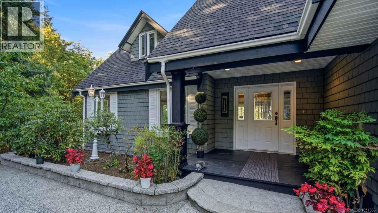 302 Roland Rd - Image 3