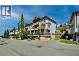 5, 148 Rockyledge View NW - photo 4