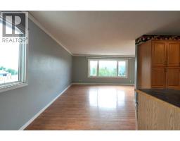 11405 103 Street, Peace River, AB T8S1M2 Photo 10