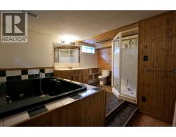 11405 103 Street, Peace River, AB T8S1M2 Photo 27