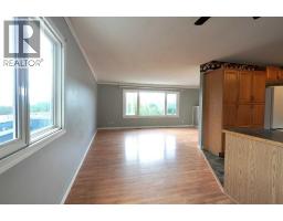 11405 103 Street, Peace River, AB T8S1M2 Photo 9