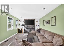 128 Ravenskirk Close SE - photo 34