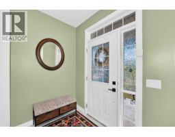 128 Ravenskirk Close SE - photo 4