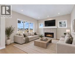 844 Hampshire Crescent NE - photo 4