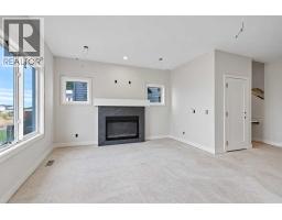 844 Hampshire Crescent NE - photo 5