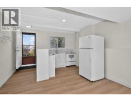 63 Beaconsfield Crescent Nw, Calgary, AB T3K1W5 Photo 24