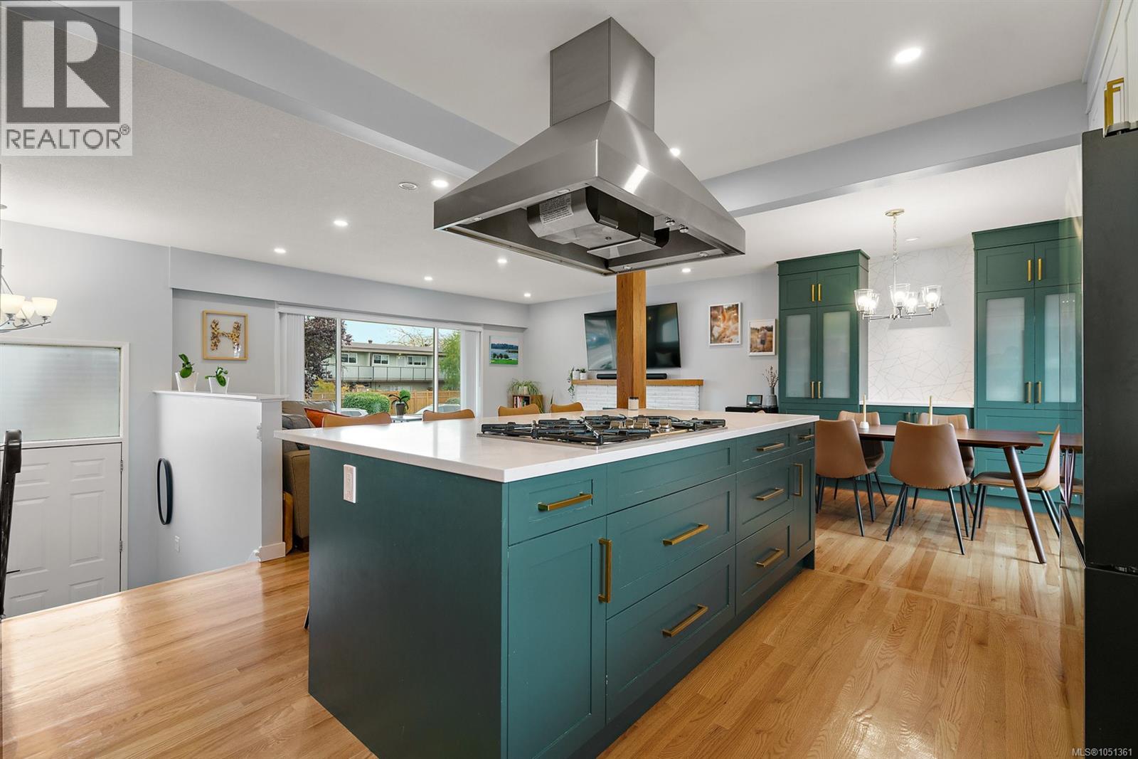  3988 Larchwood Drive, Saanich