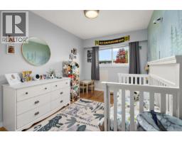 3988 Larchwood Dr, Saanich, BC V8N3P5 Photo 17