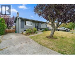 3988 Larchwood Dr, Saanich, BC V8N3P5 Photo 39