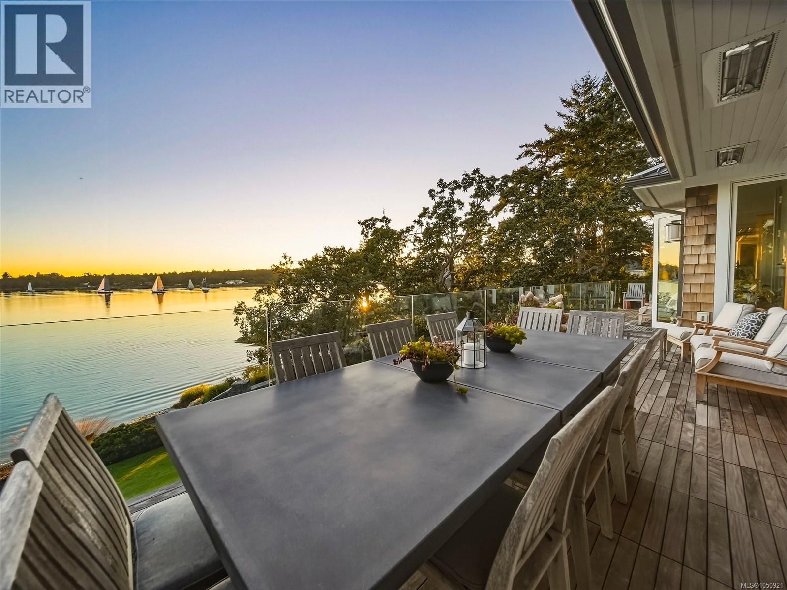  2861 Sea View Road, Saanich