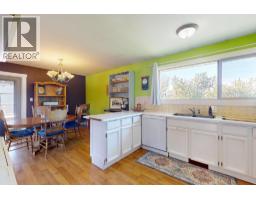 Primary Bedroom - 620 Ziprick Road, Kelowna, BC V1X5R5 Photo 15