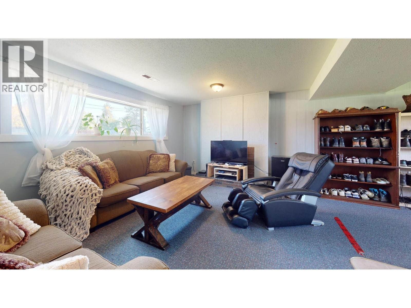 620 Ziprick Road - 31
