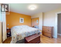 Kitchen - 620 Ziprick Road, Kelowna, BC V1X5R5 Photo 17