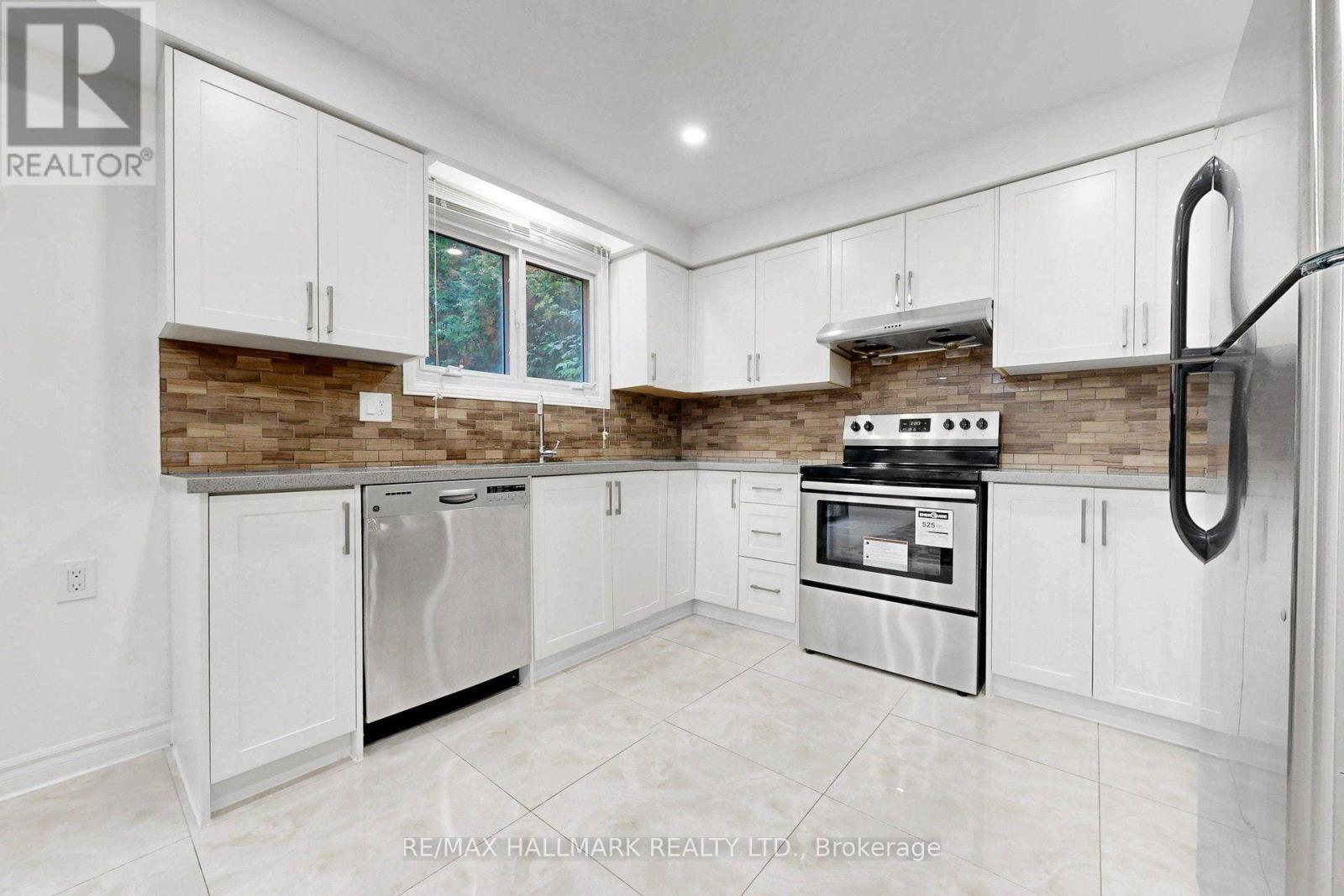 22 Pining Road, Markham, ON photo 9