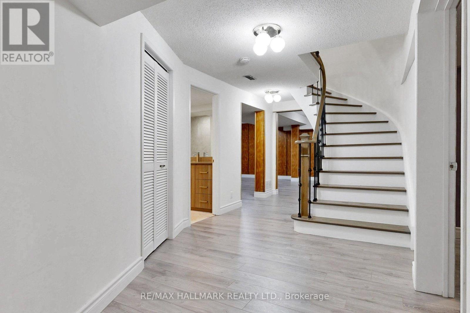 22 PINING ROAD - 26