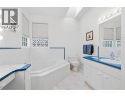 2025 Panorama Court, Kamloops, BC V2E2S1 Photo 29