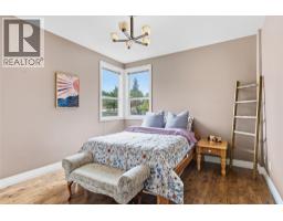 Dining room - 2025 Panorama Court, Kamloops, BC V2E2S1 Photo 7