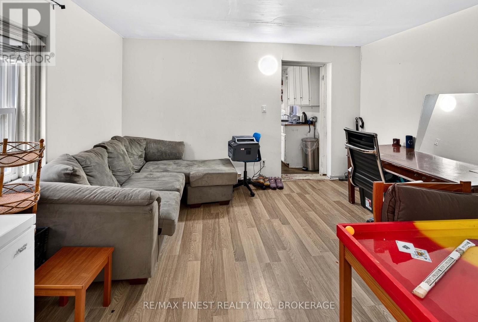 364 BROCK STREET - Image 29