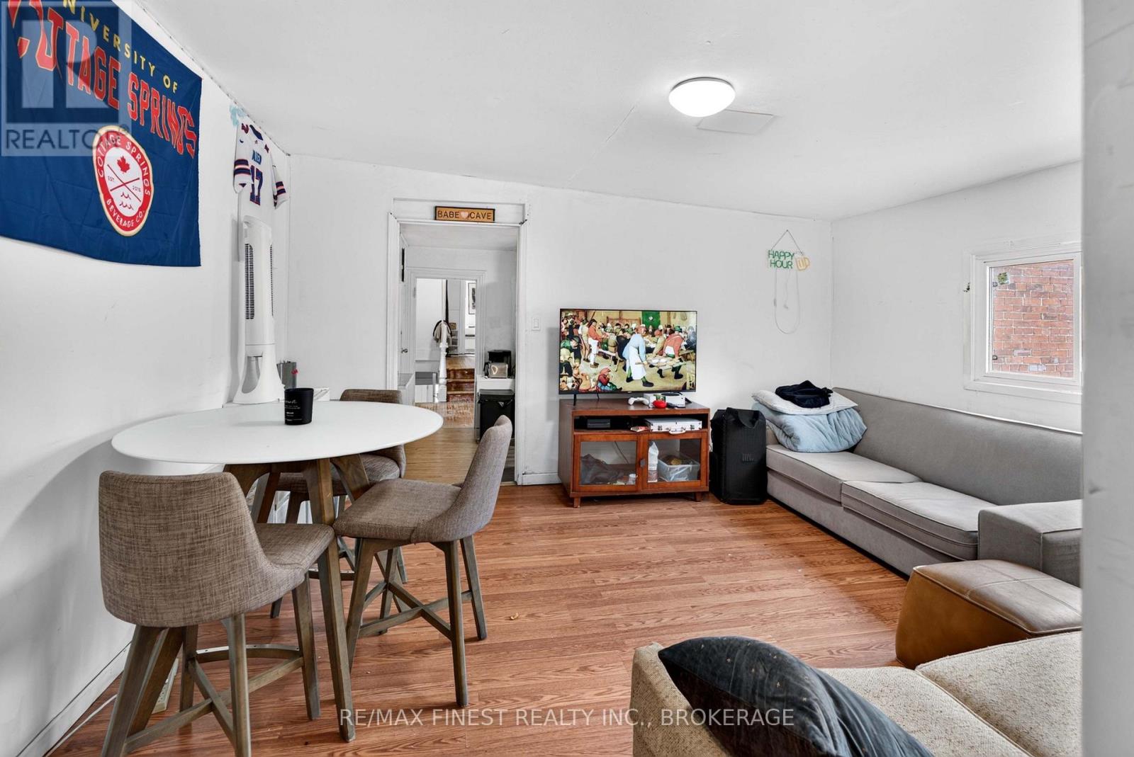 364 BROCK STREET - Image 34