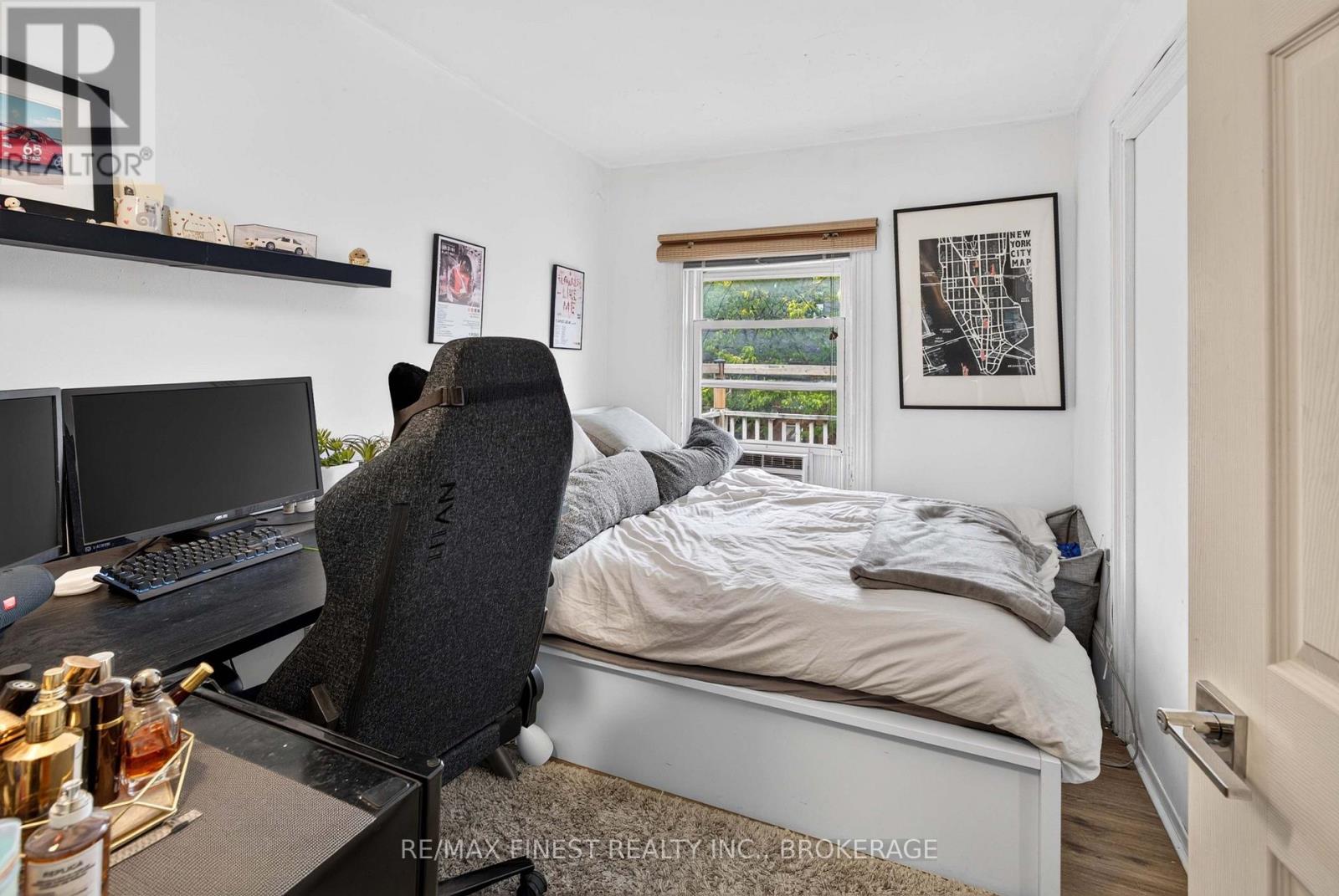 364 BROCK STREET - 40