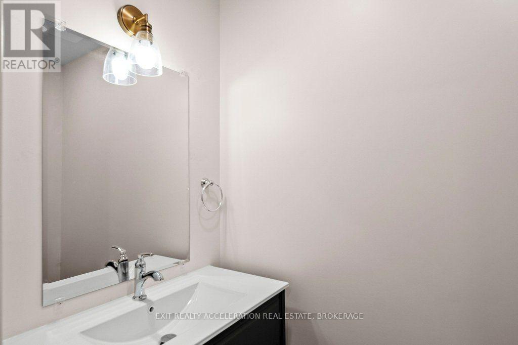 211 BRIDGE STREET W - 16