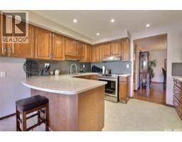 Den - 338 Avon Drive, Regina, SK S4V1L8 Photo 11