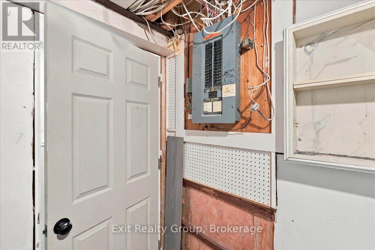 850 Littlestone Crescent, Kingston, ON photo 23