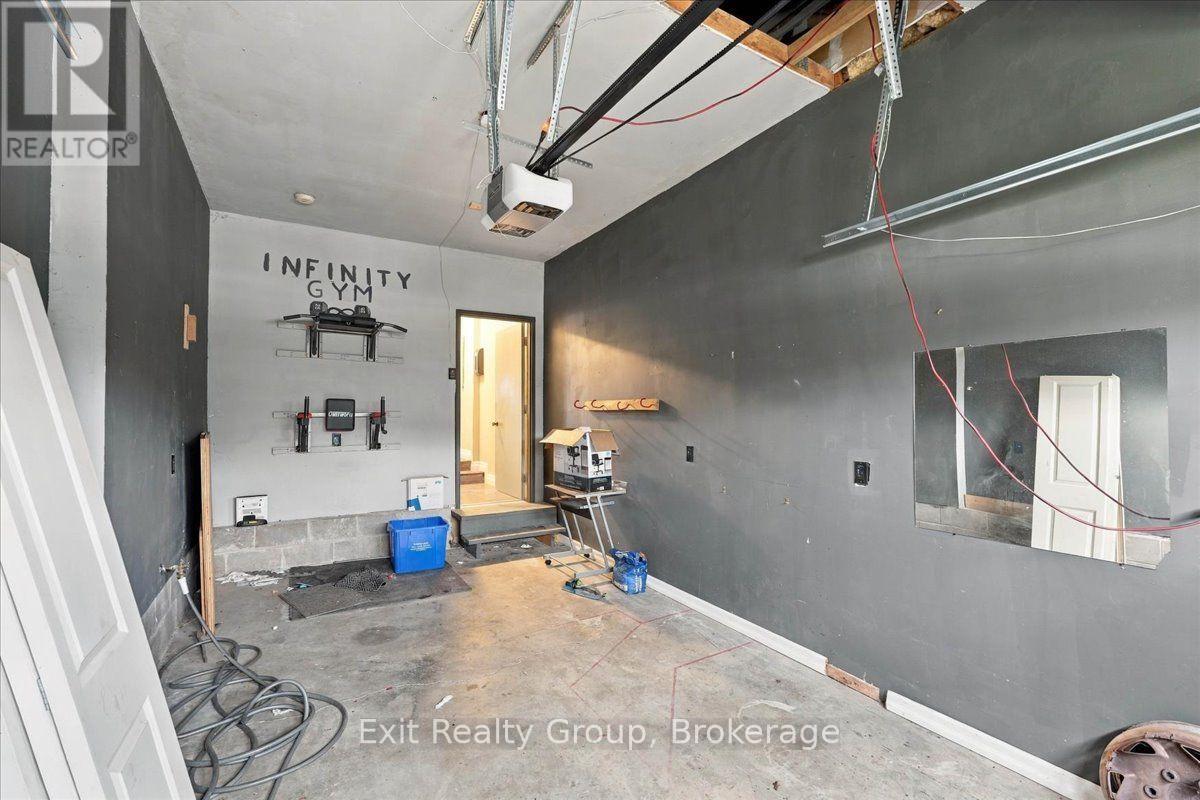 850 Littlestone Crescent, Kingston, ON photo 25