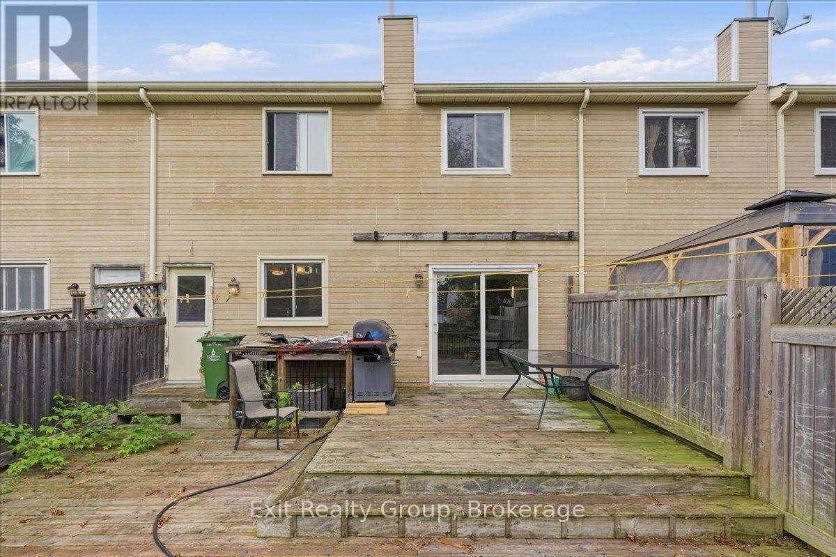 850 Littlestone Crescent, Kingston, ON photo 26