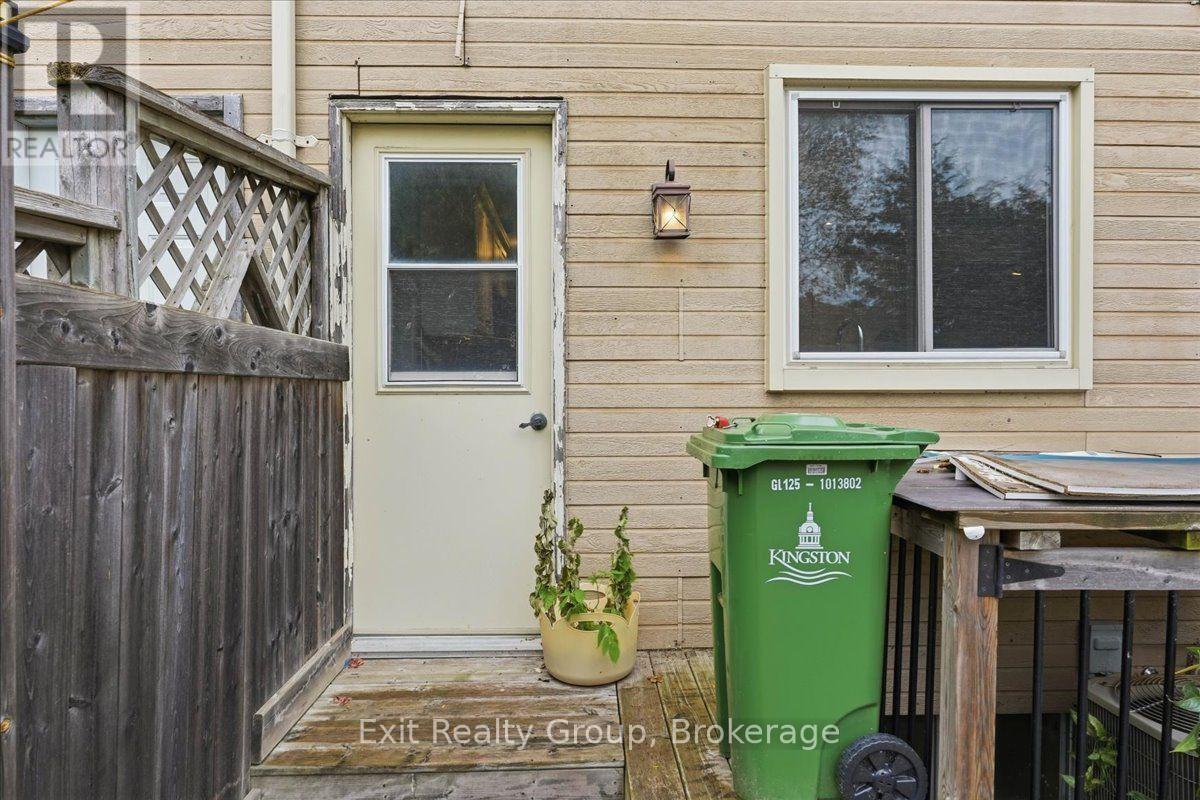 850 Littlestone Crescent, Kingston, ON photo 27