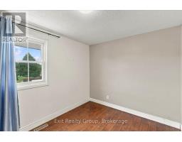 Bedroom 3 - 850 Littlestone Crescent, Kingston, ON K7M8L6 Photo 12