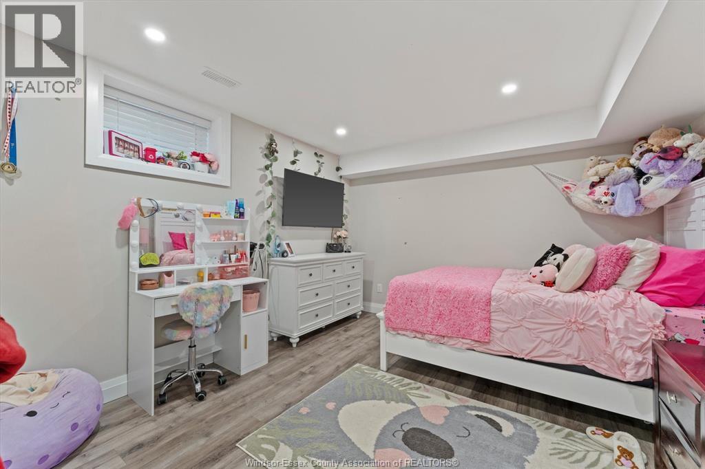 209 MULLEN CRESCENT - Image 21