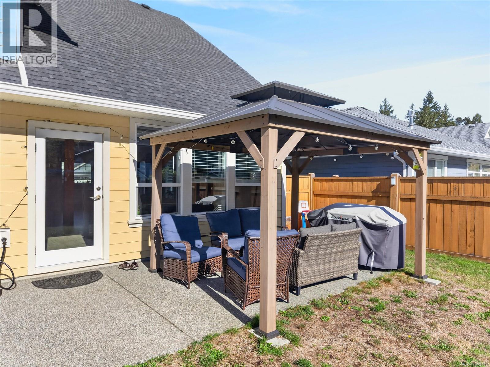 2538 Branch Ave, Courtenay - Image 1