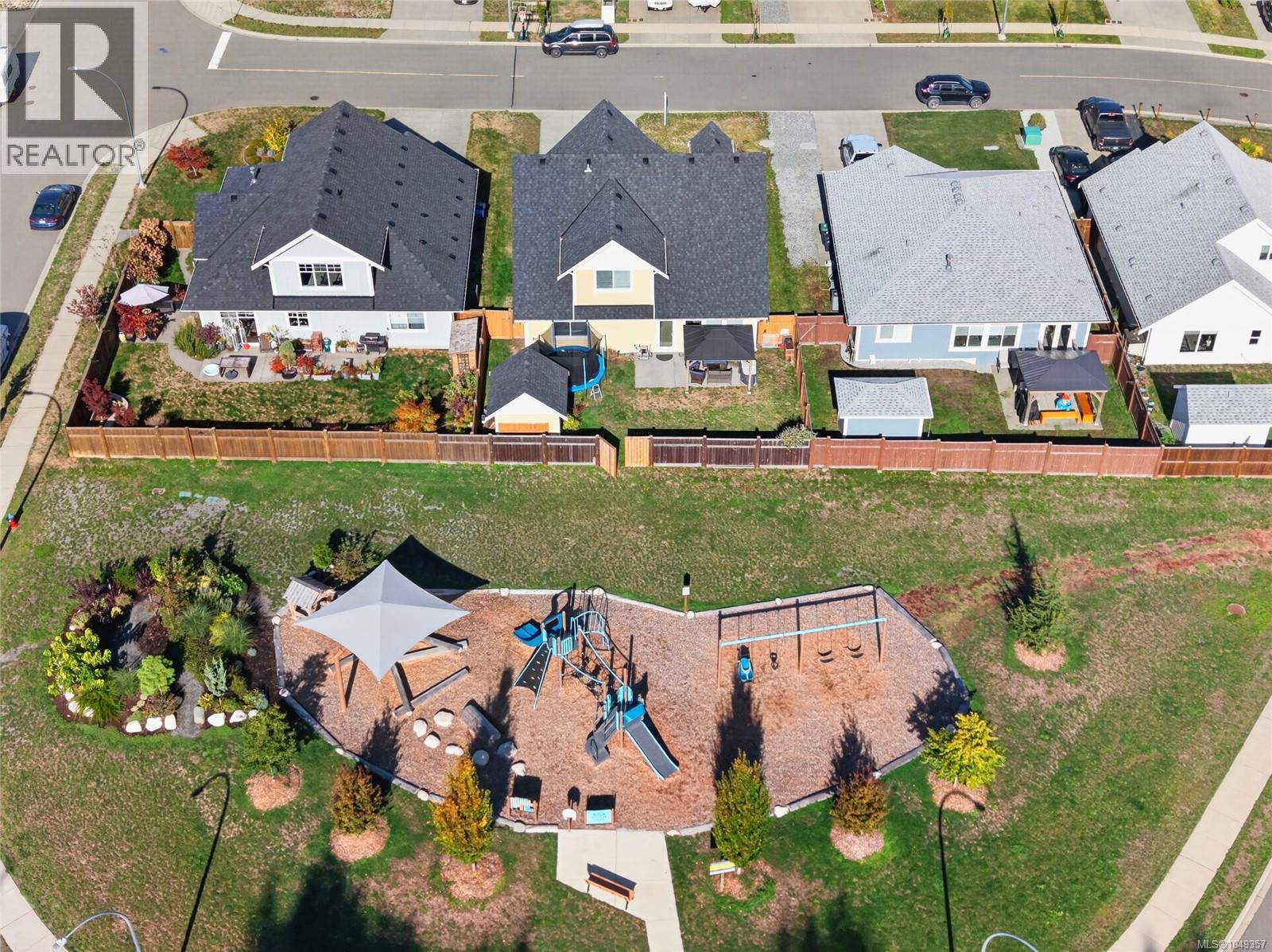 2538 Branch Ave, Courtenay - Image 1