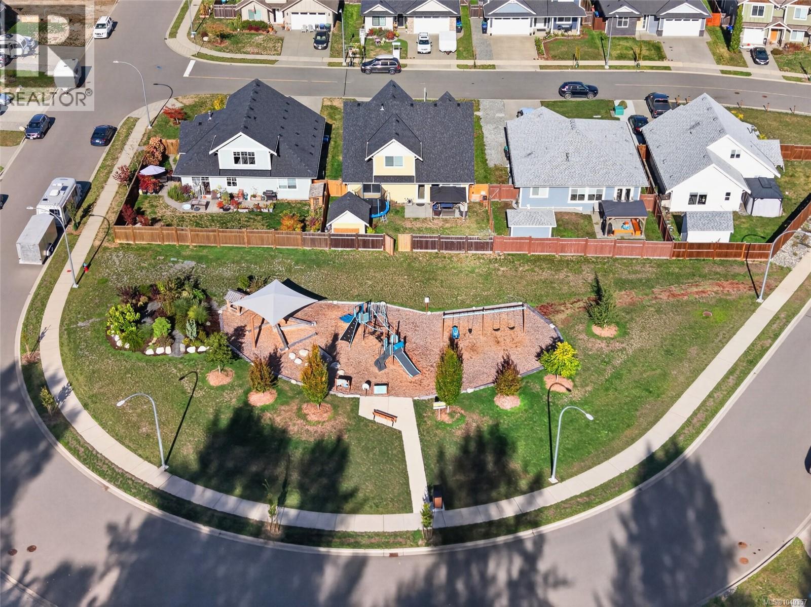 2538 Branch Ave, Courtenay - Image 1