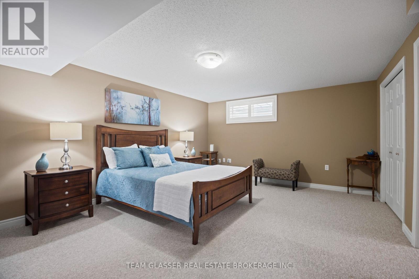 #139 2025 MEADOWGATE BOULEVARD - Image 31