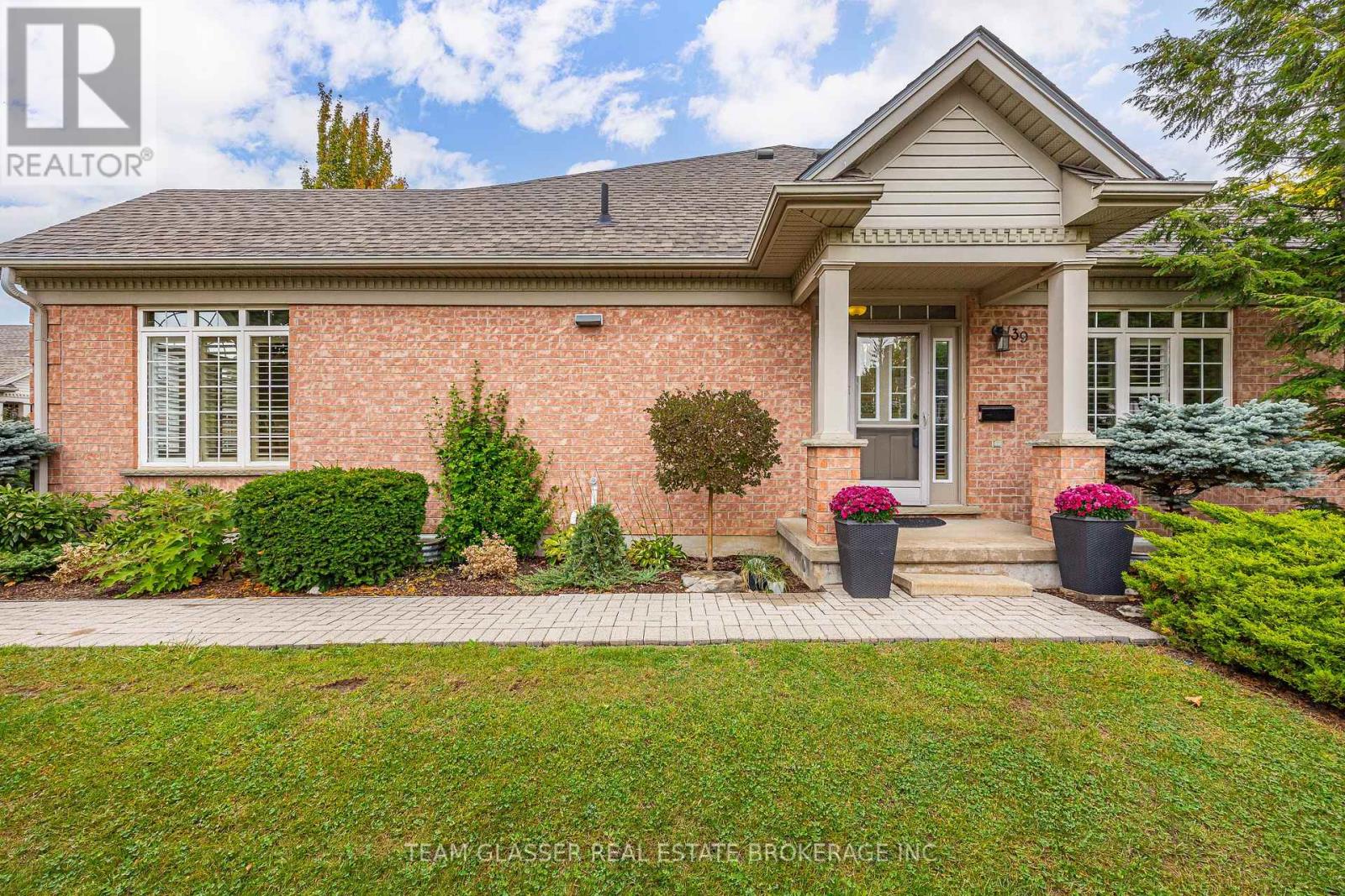 #139 2025 MEADOWGATE BOULEVARD - Image 4