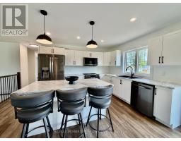 19 Eddy Crescent, Pembroke, ON K8A0M1 Photo 8