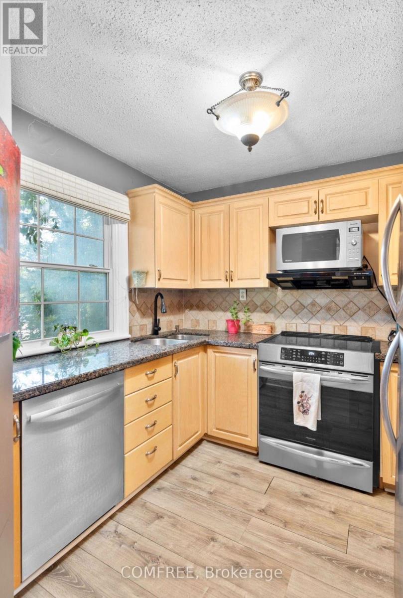 421 GREENWOOD AVENUE - 10