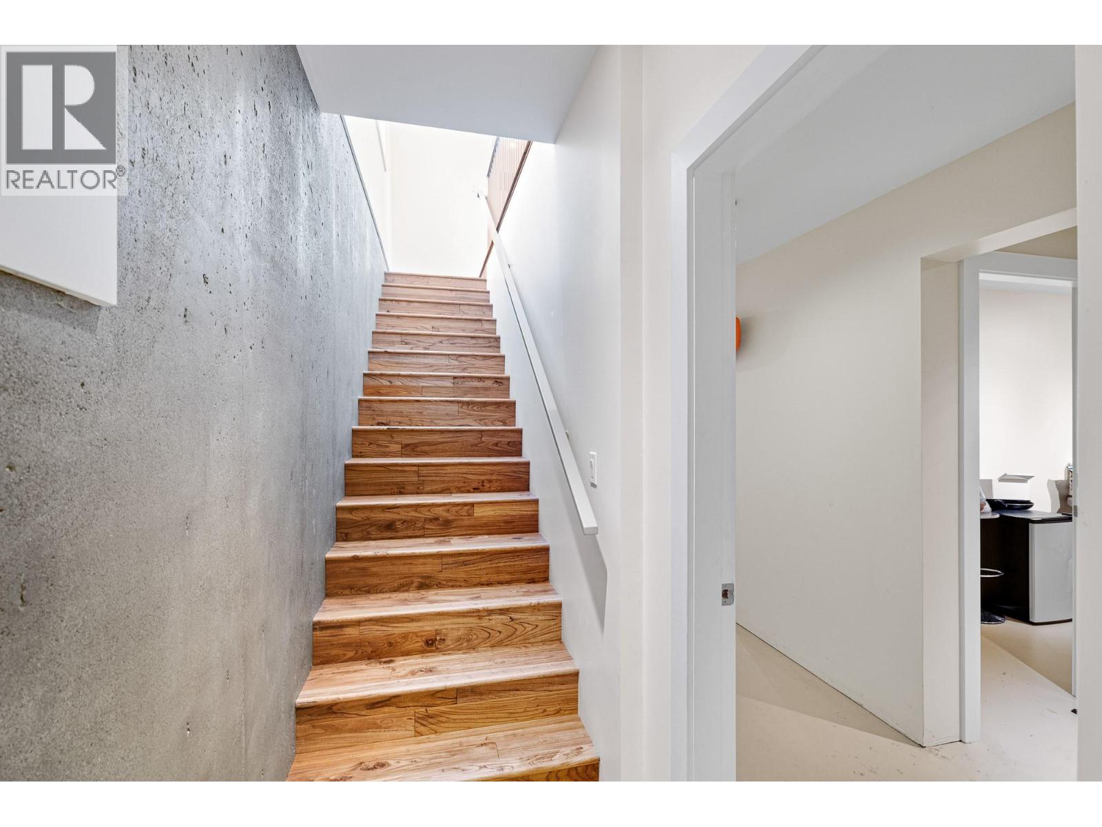 6588 Monck Park Road - Image 73
