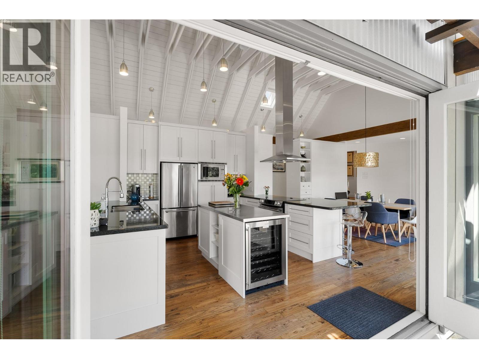 6588 Monck Park Road - 34