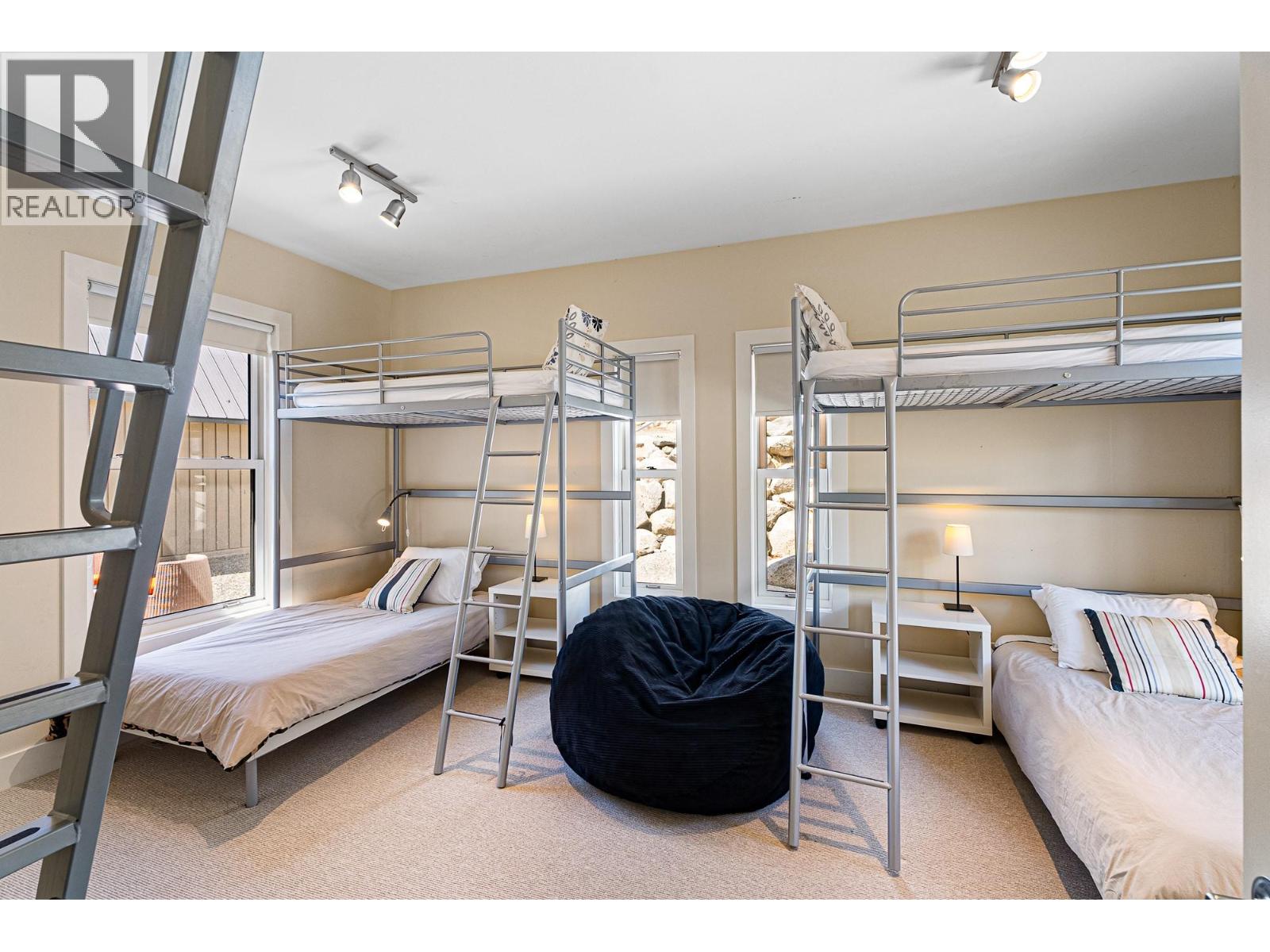 6588 Monck Park Road - 67